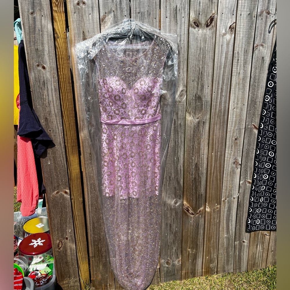 Prom dress, Size 6, lavender.